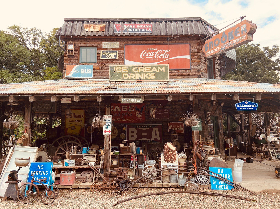 Crow's General Store