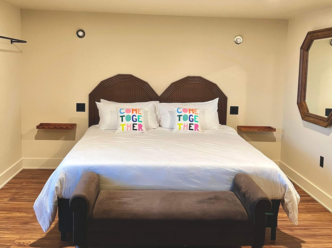 Reclaimed Motel主图