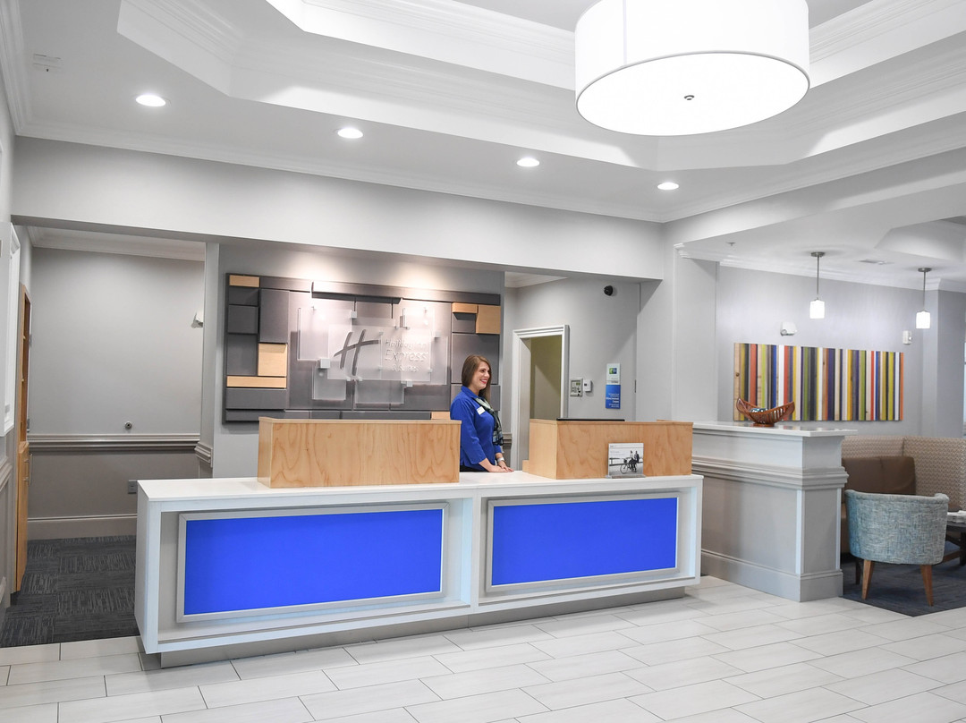 Holiday Inn Express & Suites Valdosta West - Mall Area by IHG主图