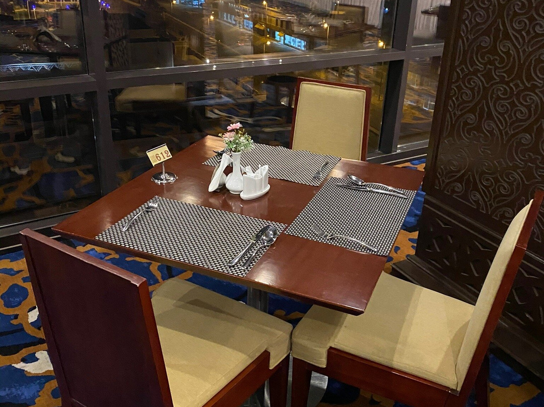 Khabti Grand Hotel主图