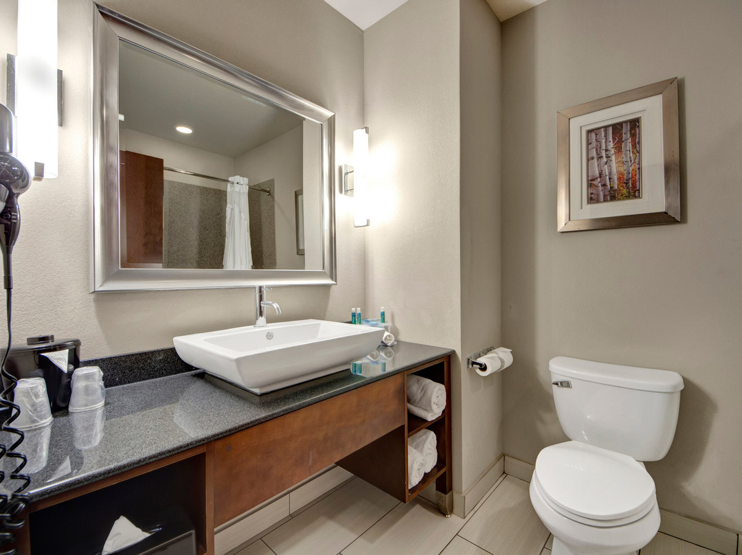 Holiday Inn Express & Suites Oklahoma City North By IHG主图