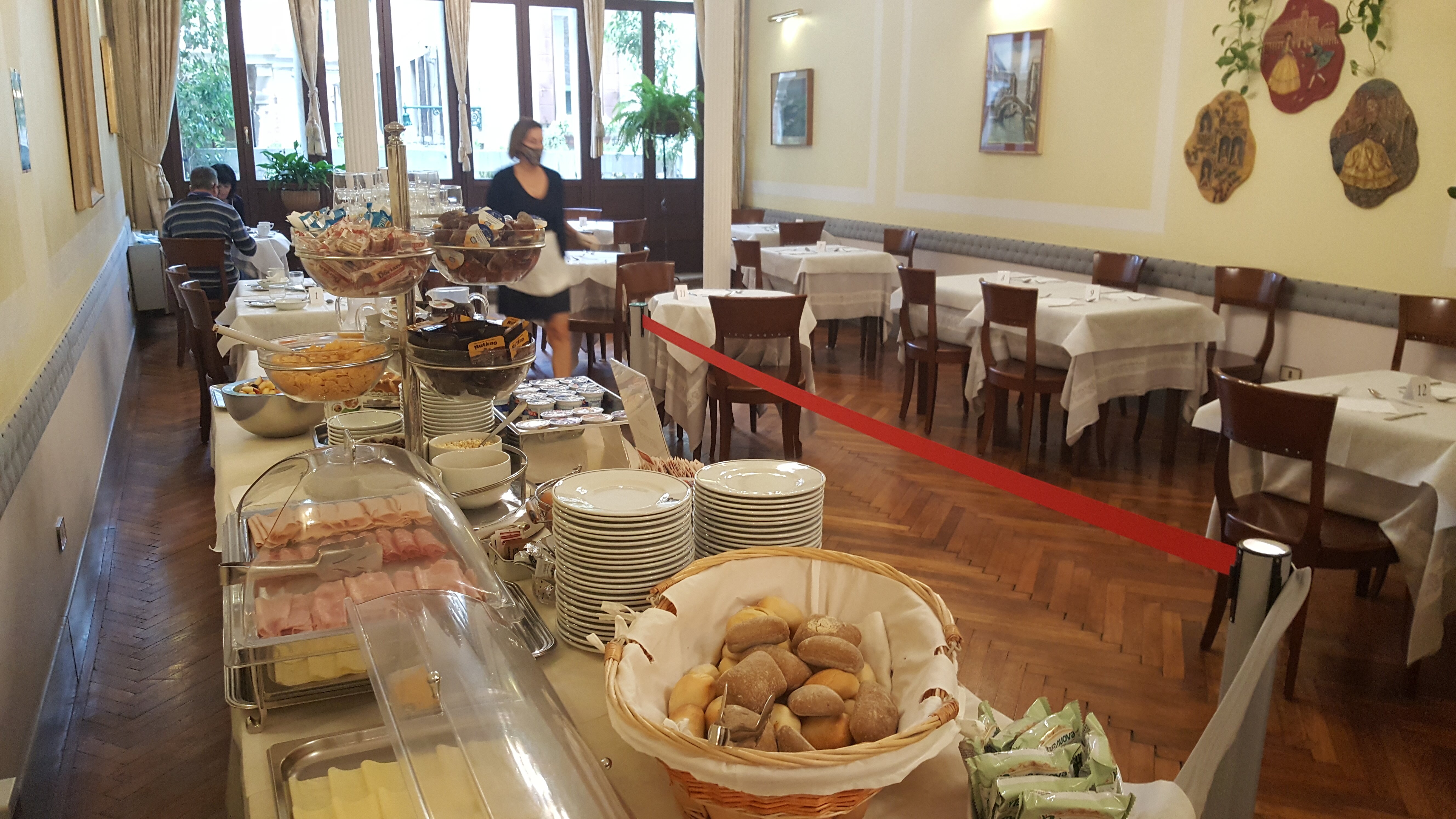 圣塔罗酒店-餐饮