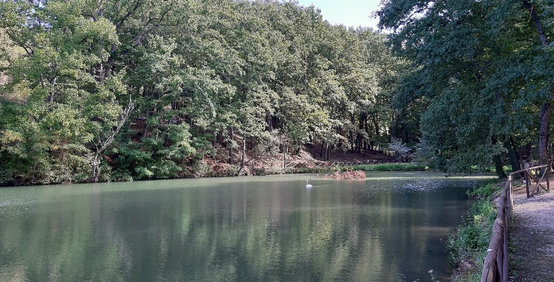 Lago Frontetusio-Palazzo San Gervasio必去景点