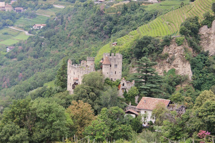 Castel Fontana景点图片