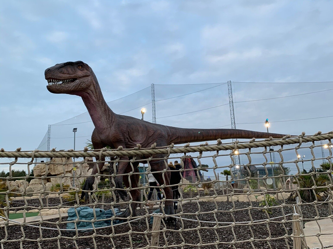 Dino Falls Adventure Golf景点图片