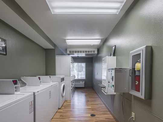 HomeTowne Studios Columbus主图