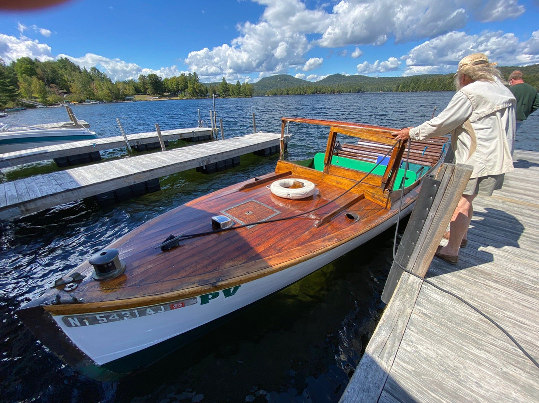 Long Lake Boat Tours景点图片