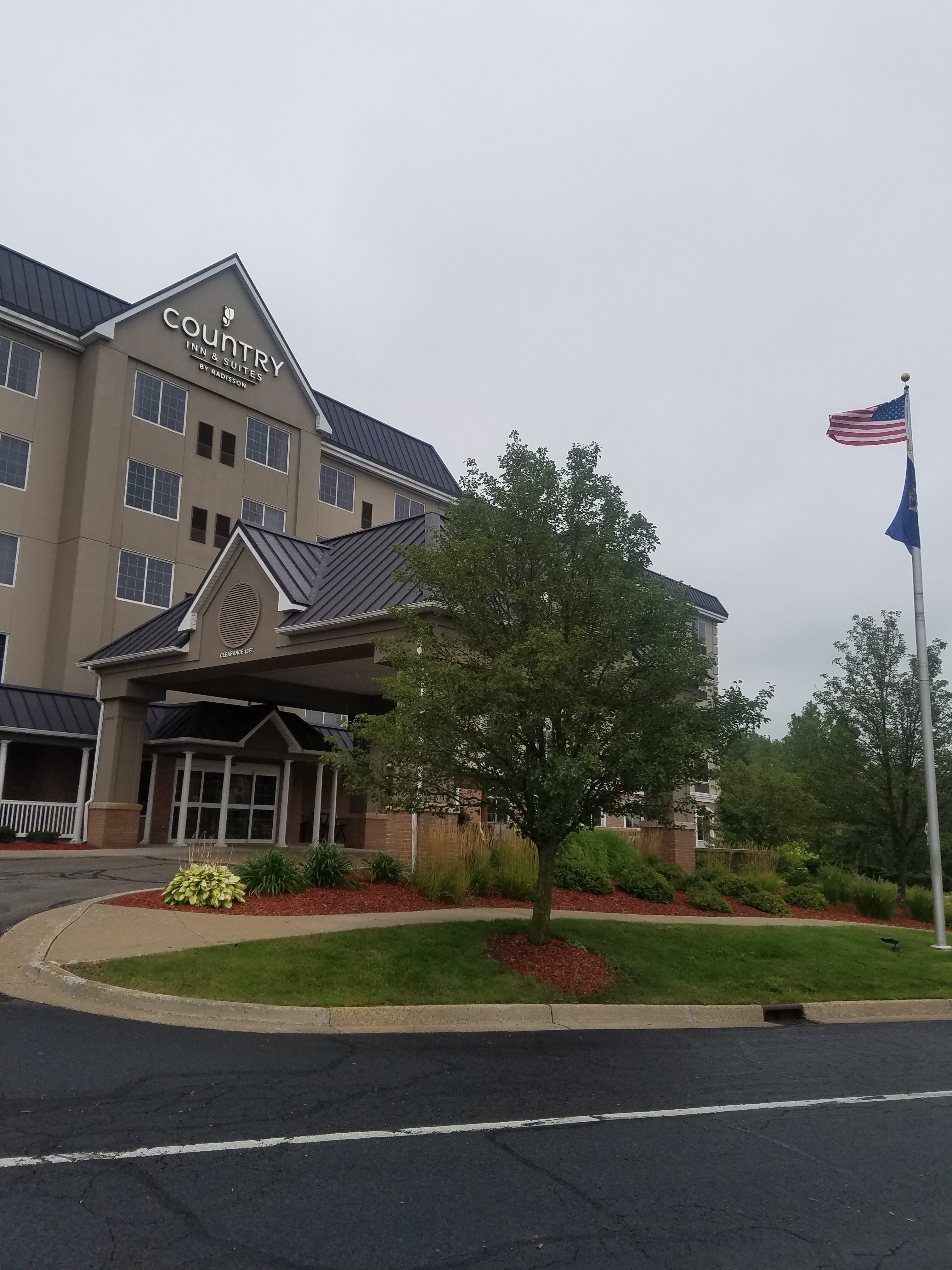 Country Inn & Suites by Radisson, Grand Rapids East, MI-浴室