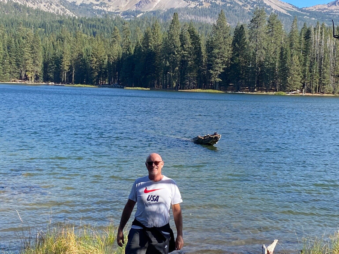 Manzanita Lake景点图片