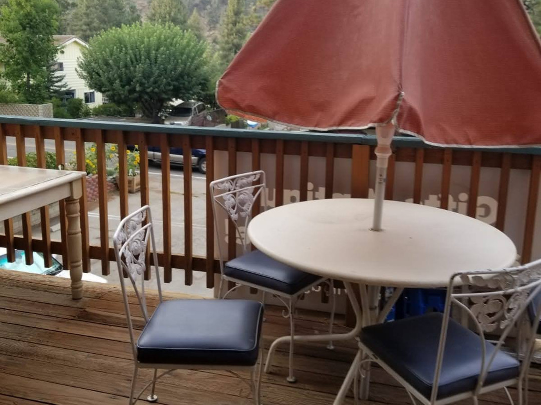 Alice's Vintage Cottage-Wrightwood必去景点