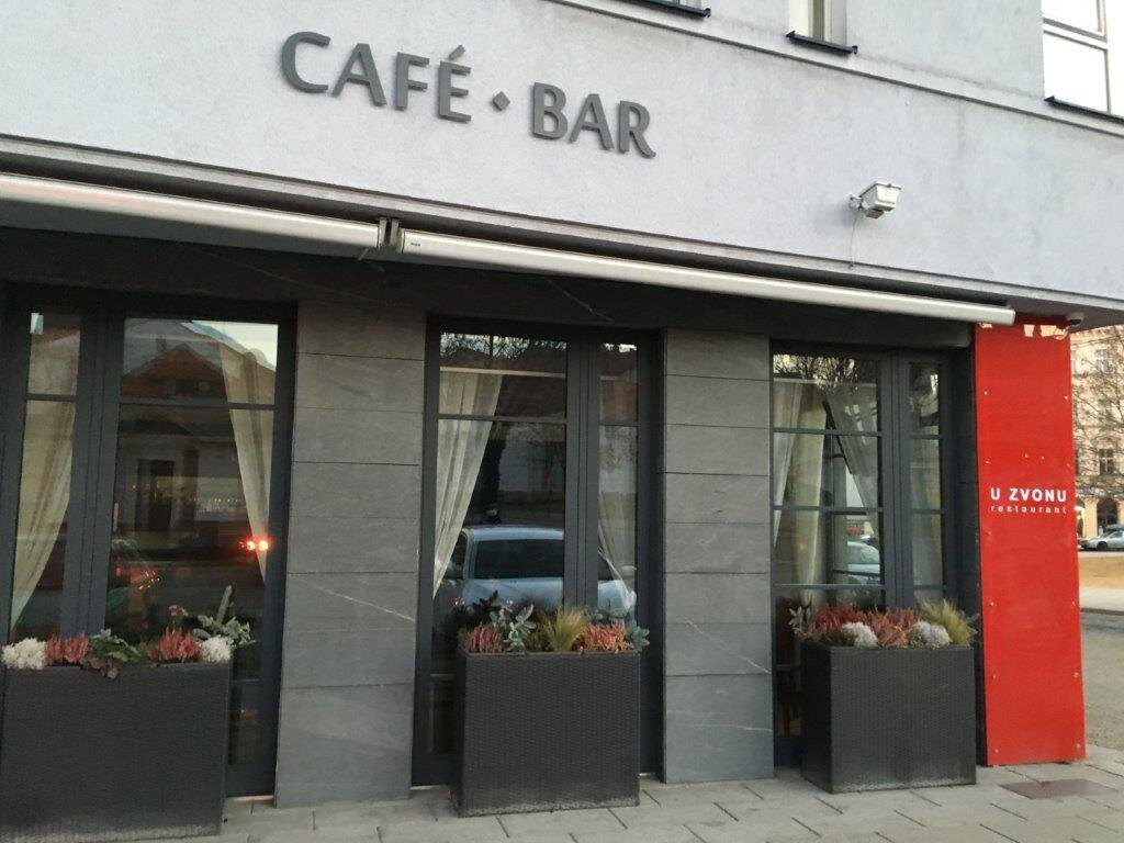 尤兹沃努酒店主图