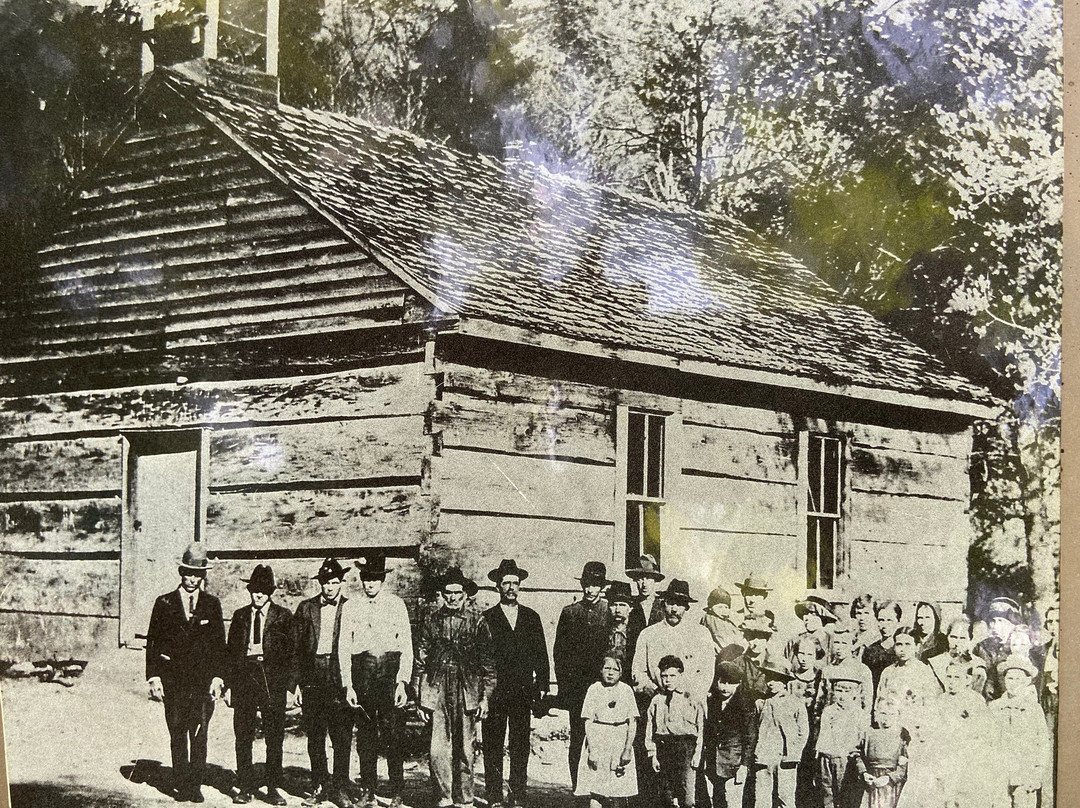 Little Greenbrier School-大雾山国家公园必去景点