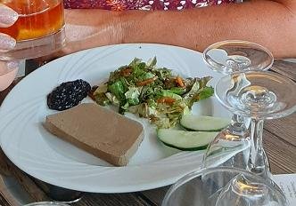 Les AUBERGISTES-餐饮