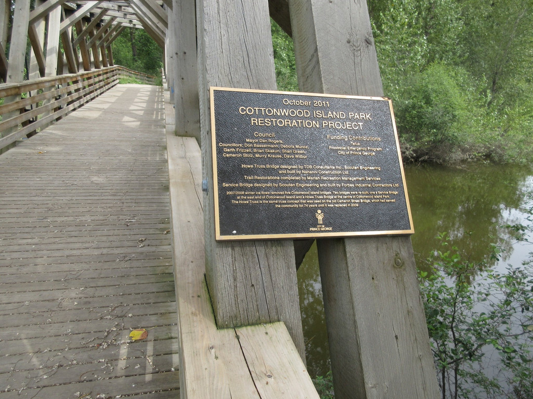 Cottonwood Island Nature Park景点图片