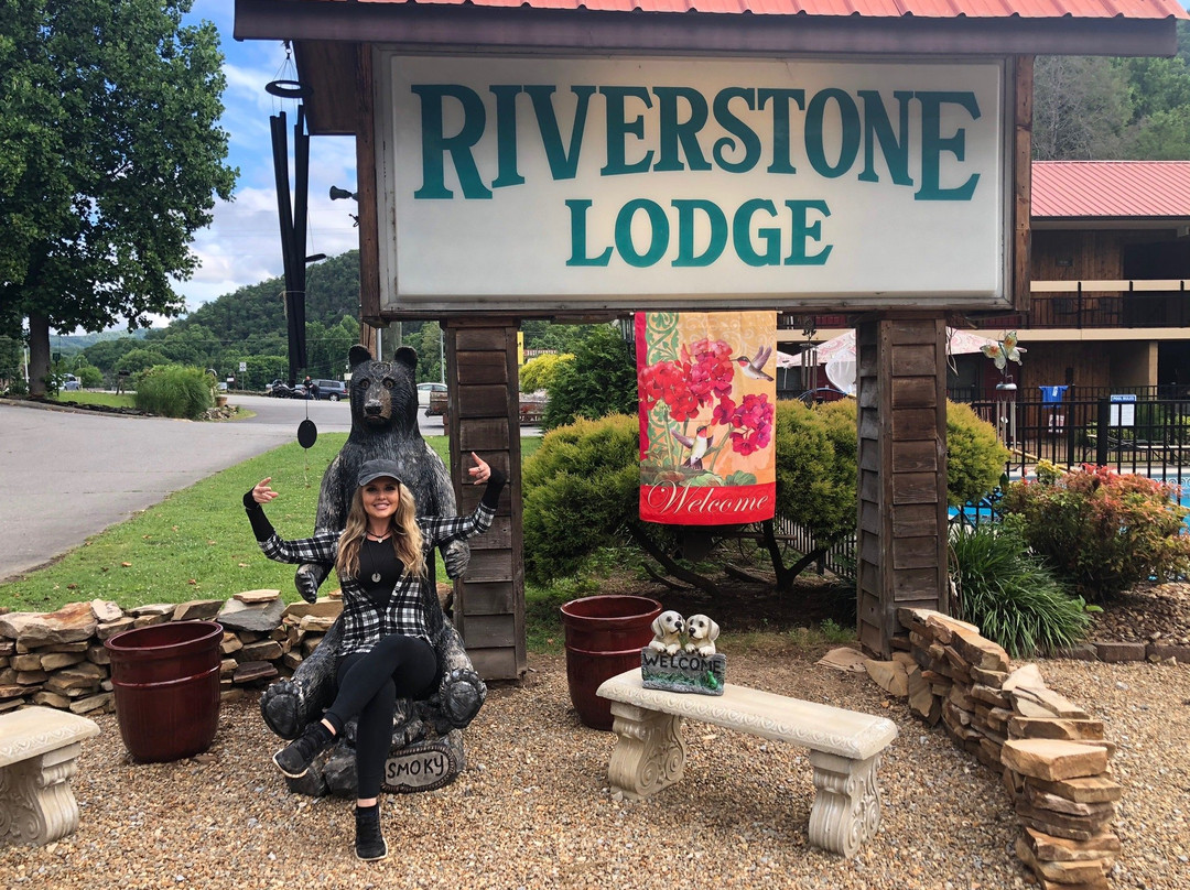 Riverstone Lodge主图