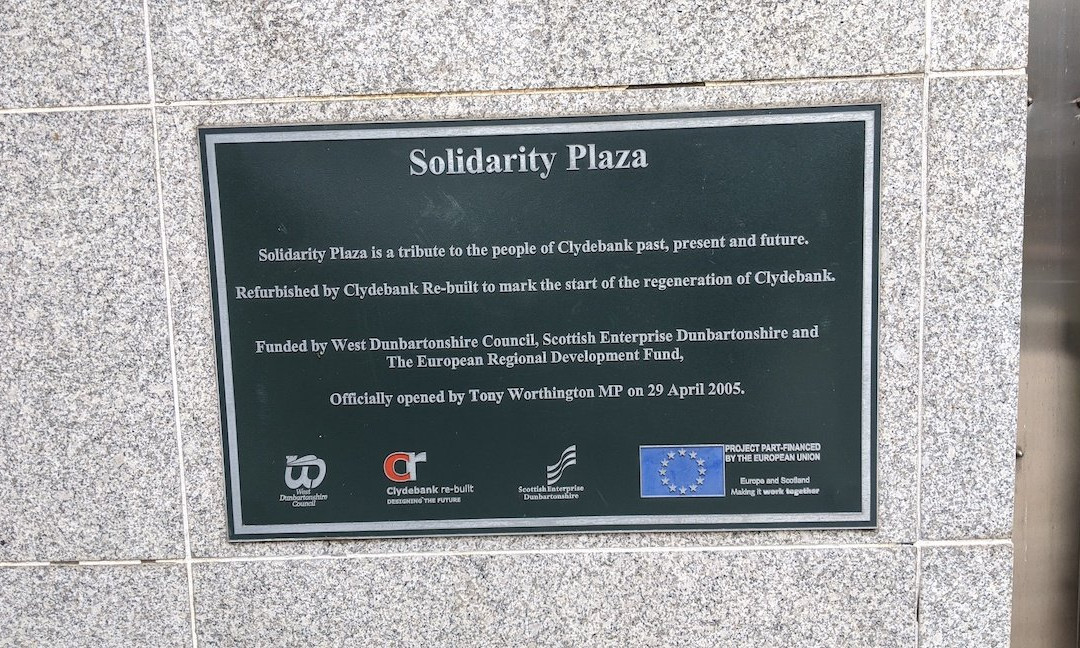 Solidarity Monument景点图片
