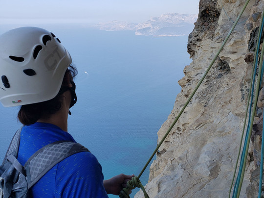 Explore-Share-卡西斯必去景点