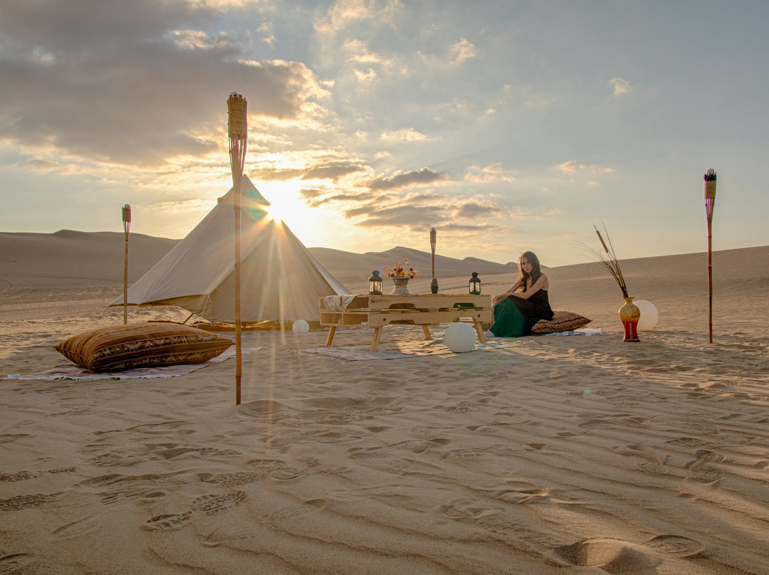 Huacachina Tours景点图片