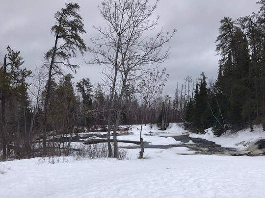 Pine Point Rapids-Oakbank必去景点