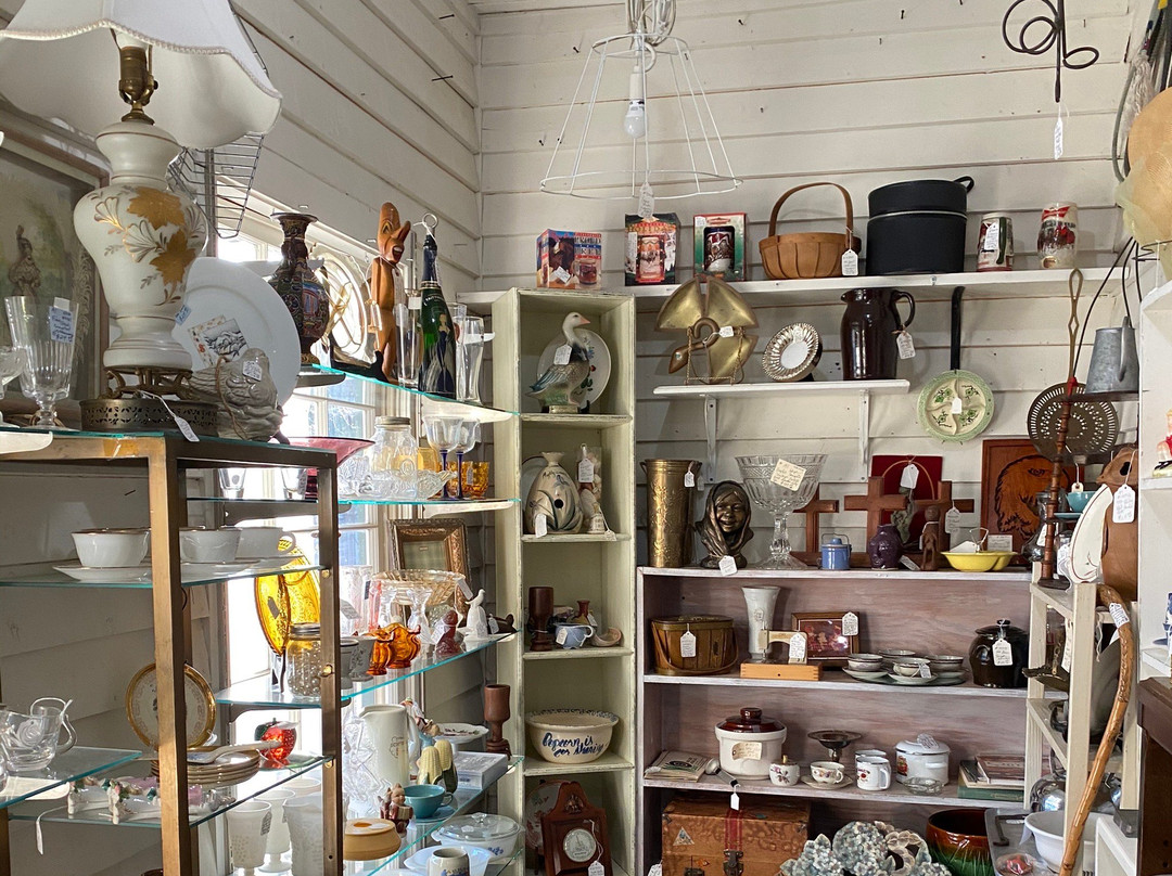 Nacoochee Village Antique Mall-海伦必去景点