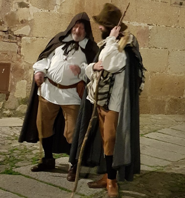 Juglar Por La Noche-卡塞雷斯必去景点