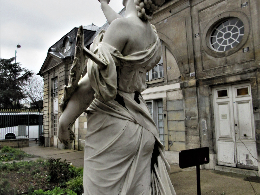 L'Hôtel de Ville de Stains-Stains必去景点