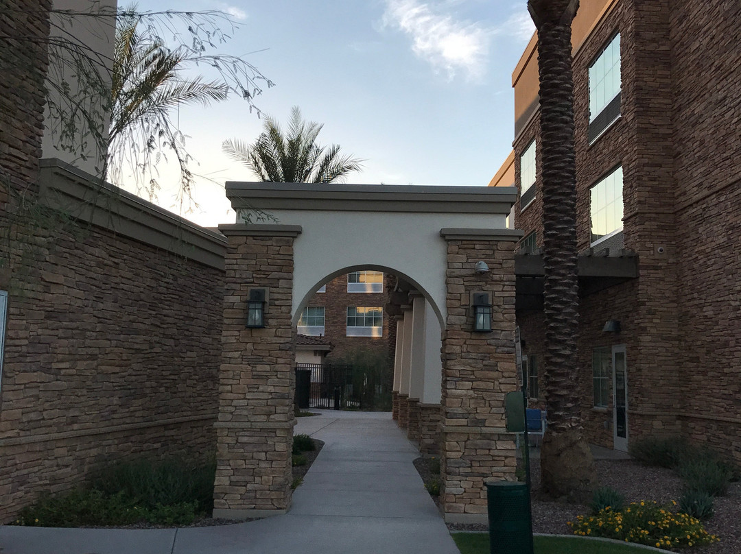 Holiday Inn Express & Suites Phoenix East - Gilbert by IHG主图