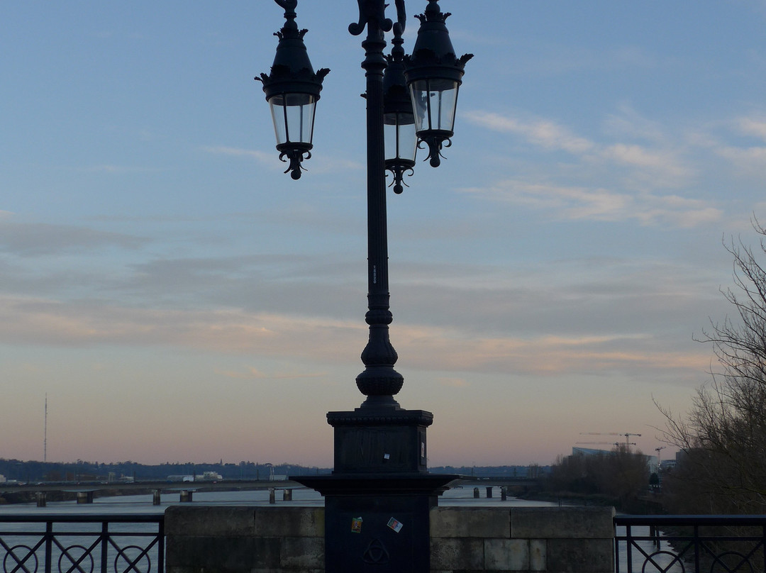 Pont de Pierre-波尔多必去景点