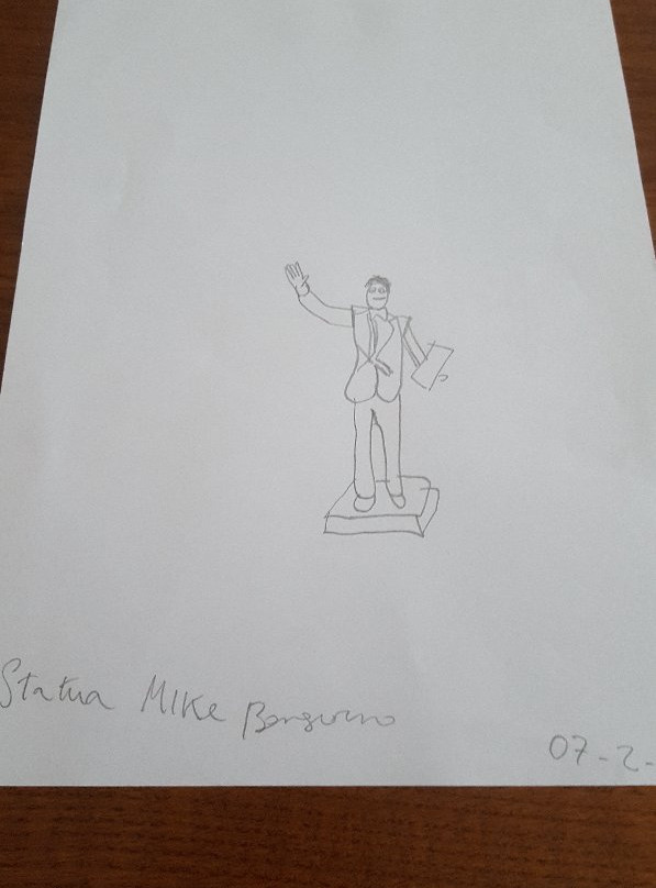 Mike Bongiorno Statue-圣雷莫必去景点
