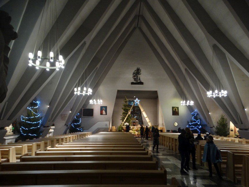 Koscioł pw. Wniebowziecia Najswietszej Maryi Panny we Władysławowie-弗瓦迪斯瓦沃沃必去景点