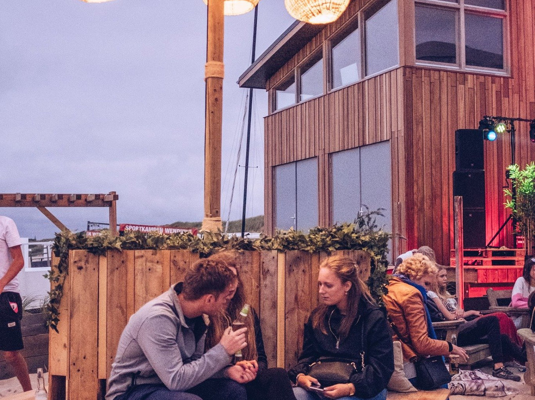 Surfing Elephant-Wenduine必去景点