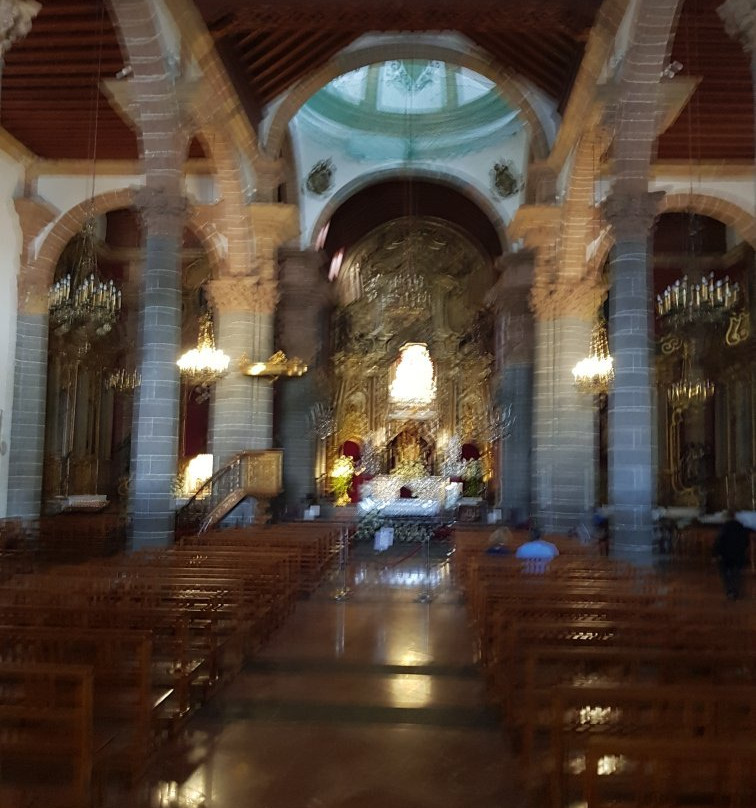 Basilica  de la Virgen del Pino景点图片