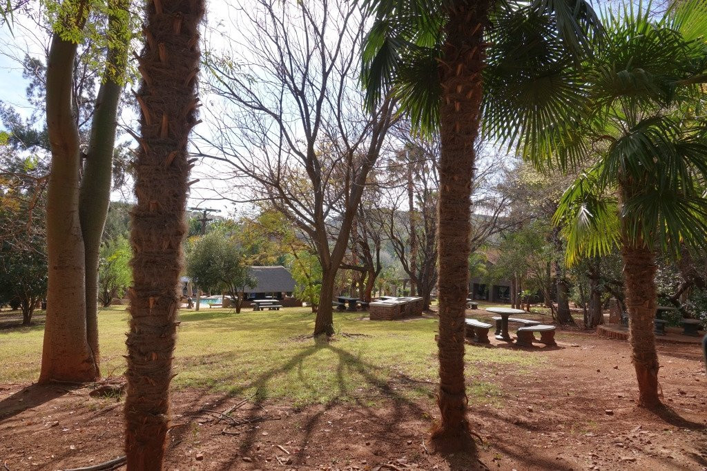 WoodRidge Palms Boutique Hotel主图