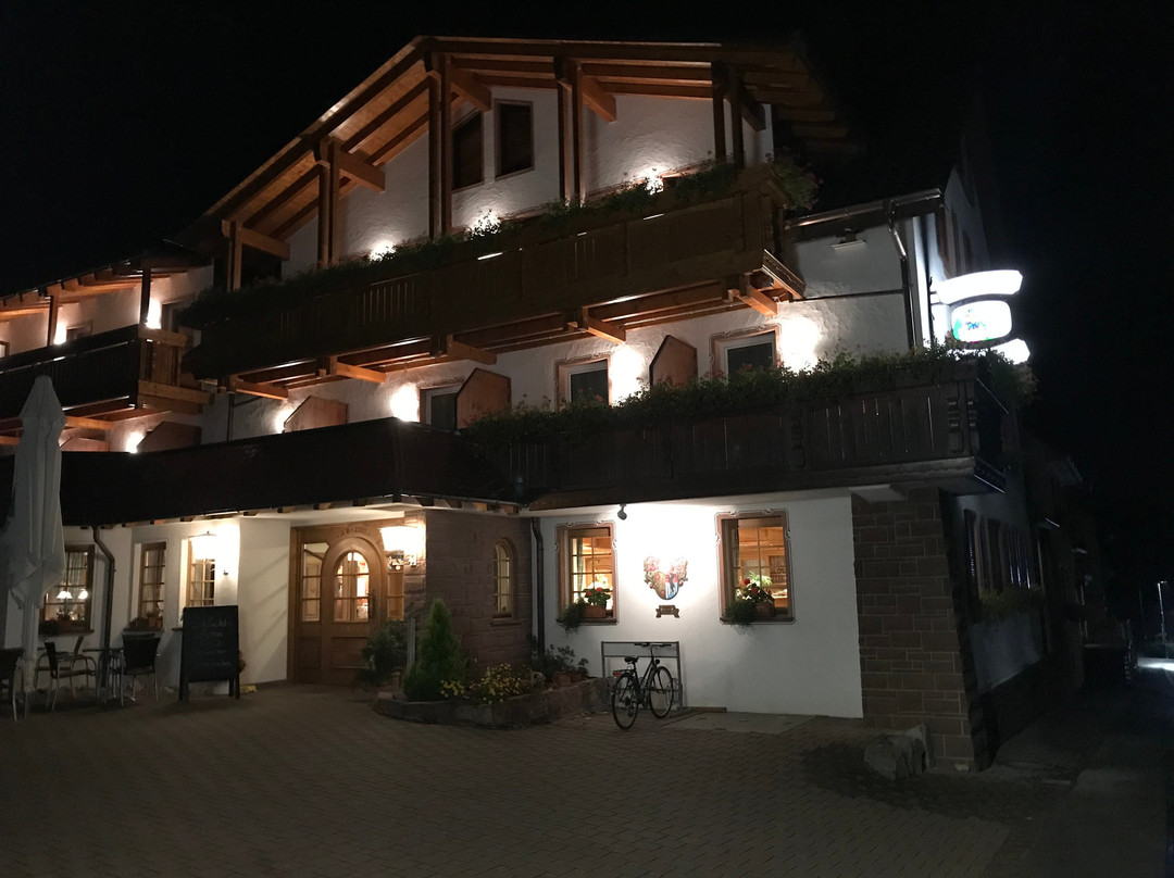 Hotel Gasthof zu Burg主图