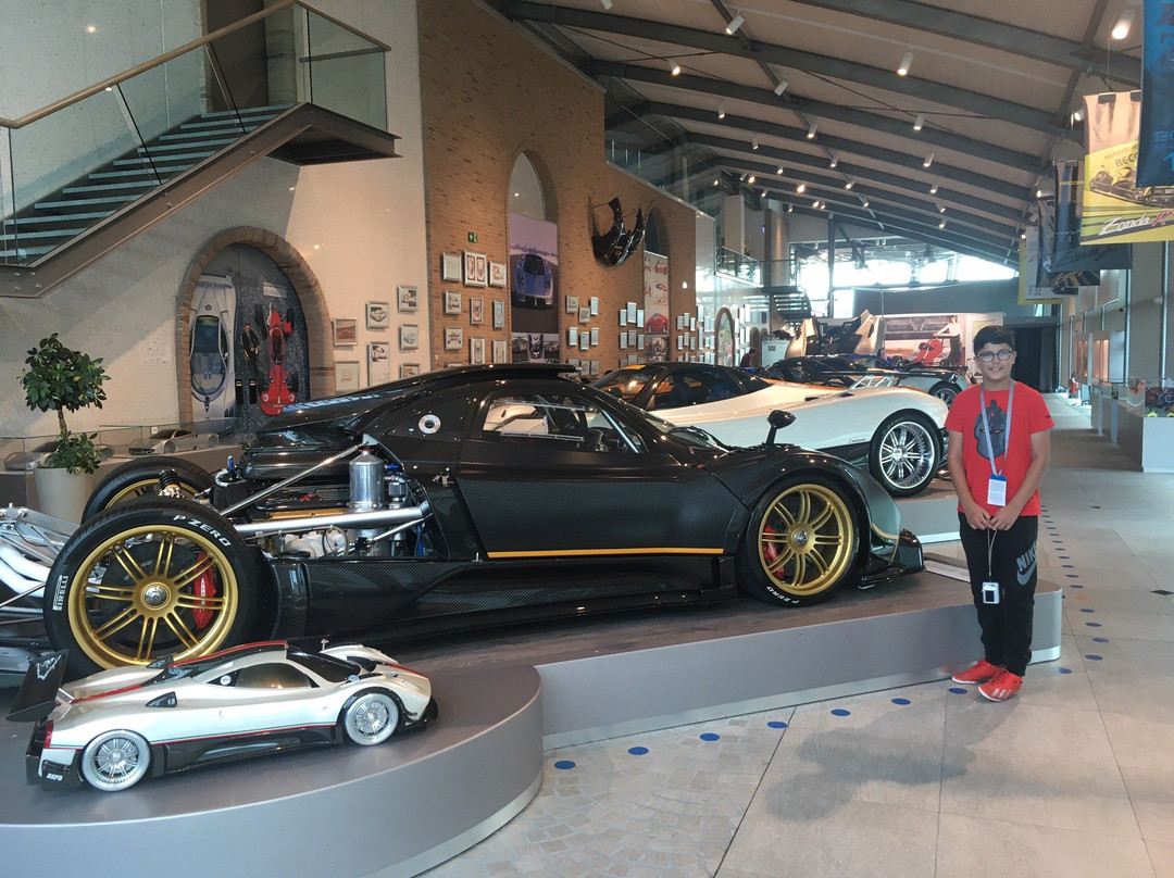 Pagani Factory Tours景点图片