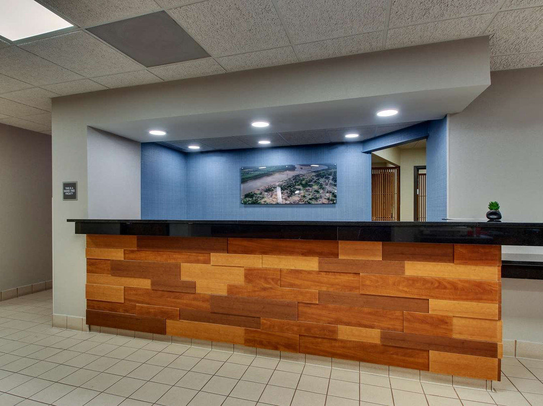 Pear Tree Inn Cape Girardeau West主图