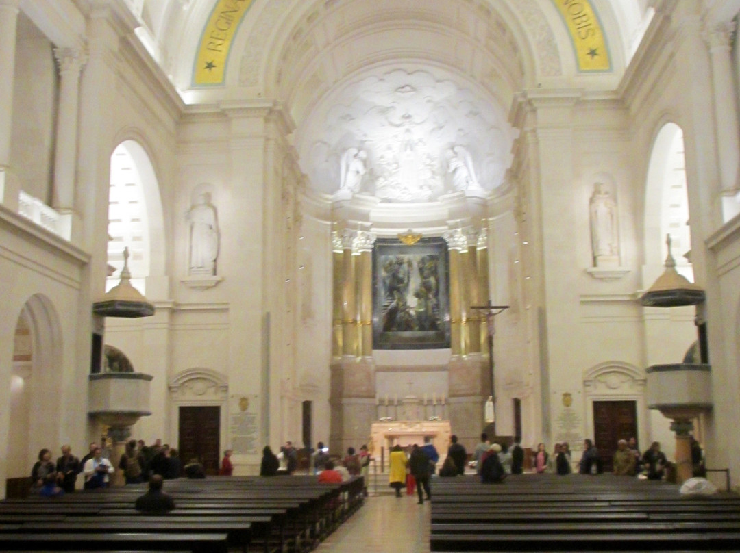 Basílica de Nossa Senhora do Rosário de Fátima-花地玛必去景点