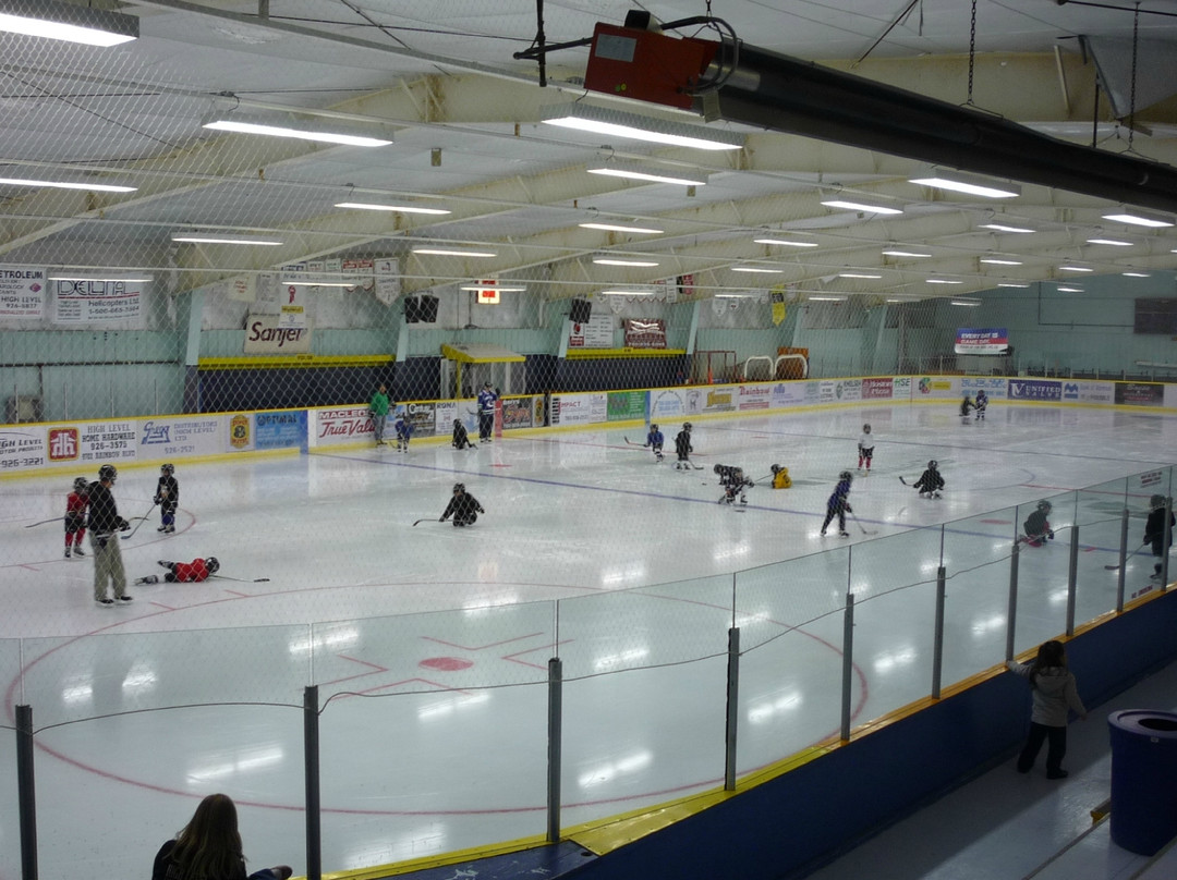 High Level旅游景点-High Level Sports Complex