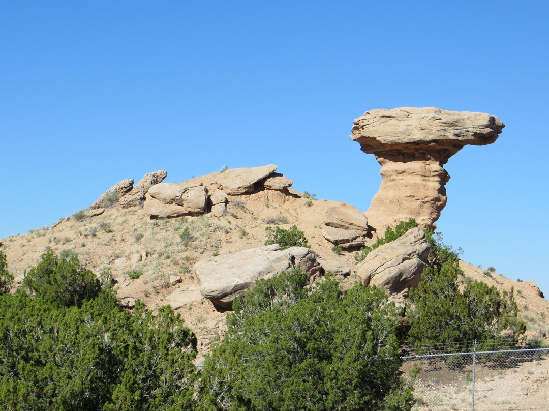 Tesuque旅游景点-Camel Rock Monument