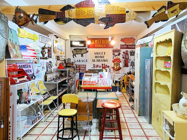 Blue Moon Antique Mall-彭萨科拉必去景点