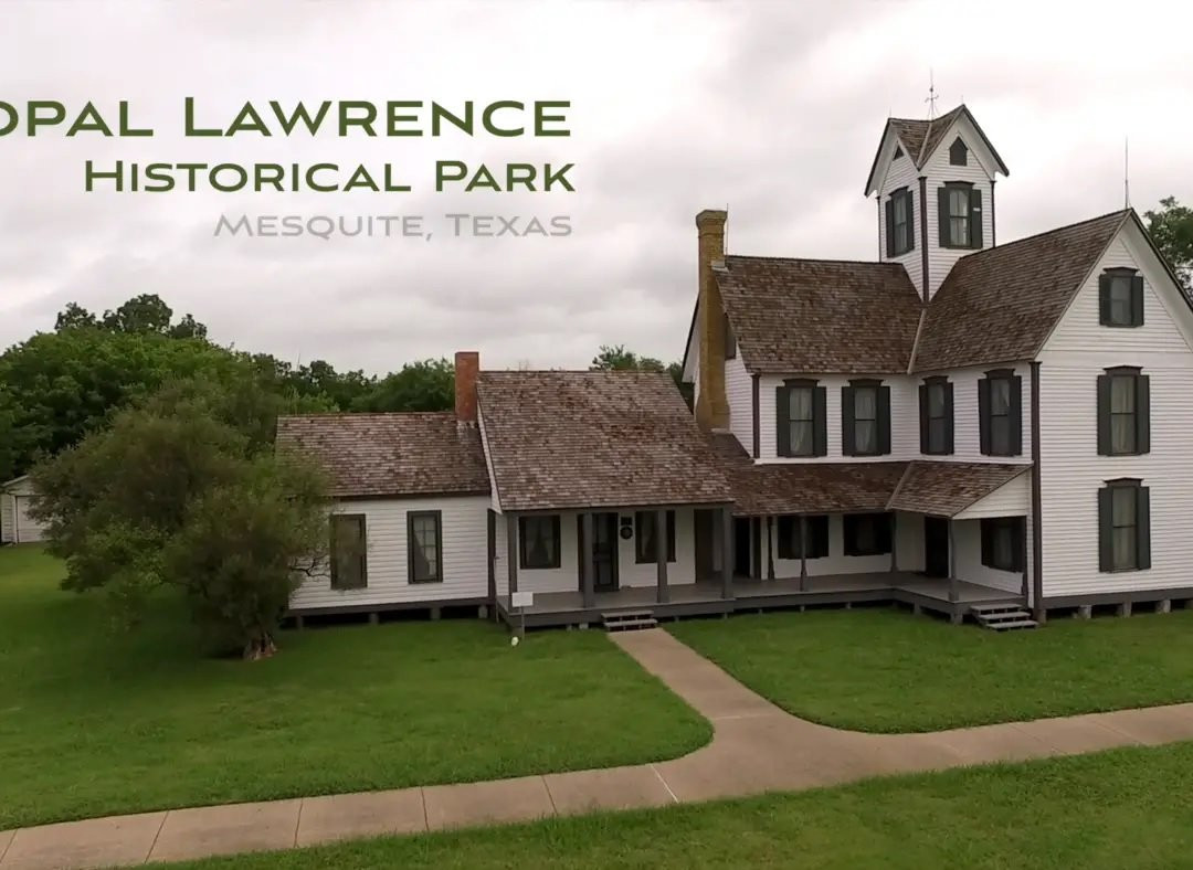 Opal Lawrence Historical Park景点图片