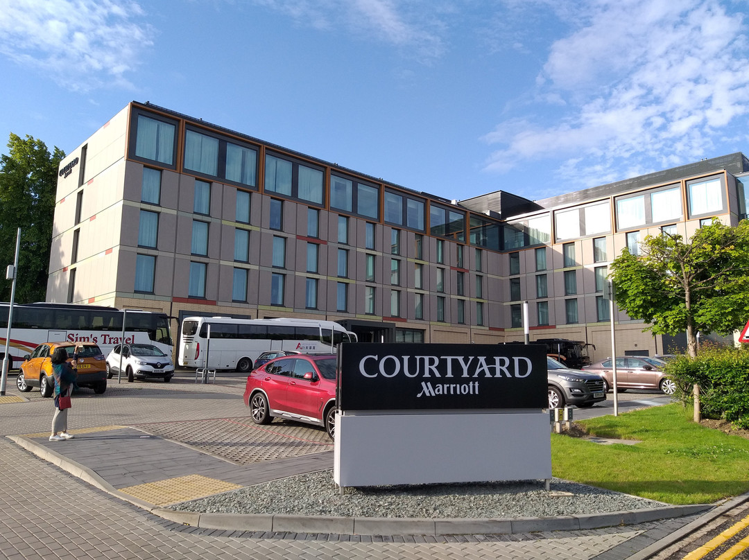 Courtyard Edinburgh West主图