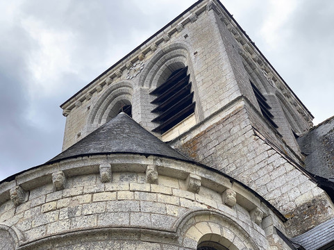 Eglise Notre Dame-罗谢科尔邦必去景点