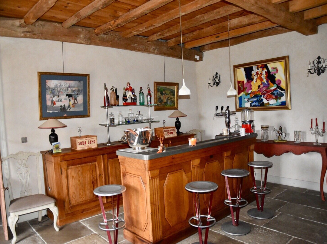 Les Volets Bleus主图