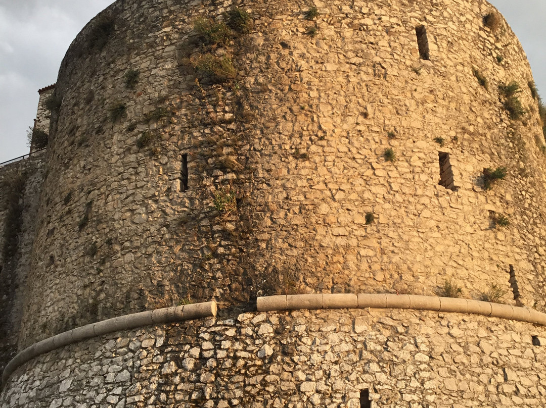 Castello Macchiaroli景点图片