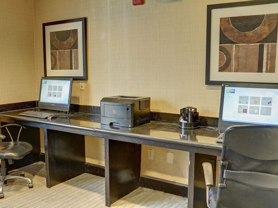 Holiday Inn Express & Suites Texarkana East by IHG主图