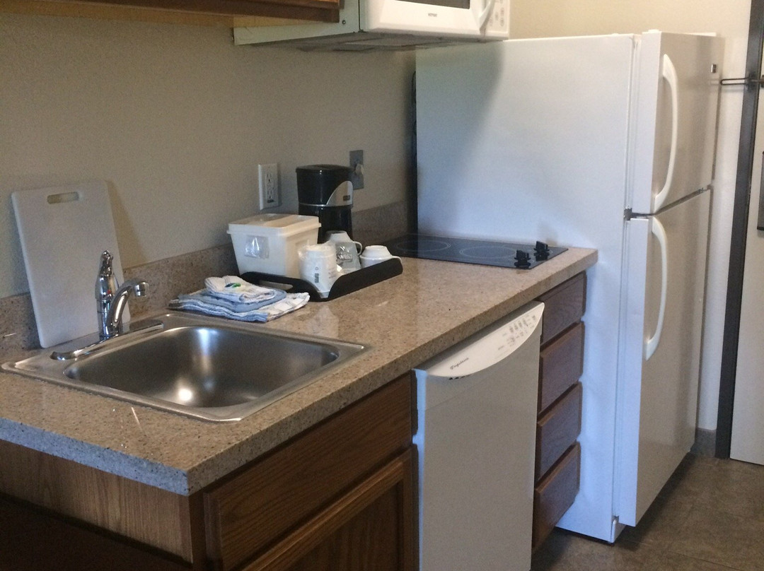 Days Inn & Suites by Wyndham Columbus NE主图