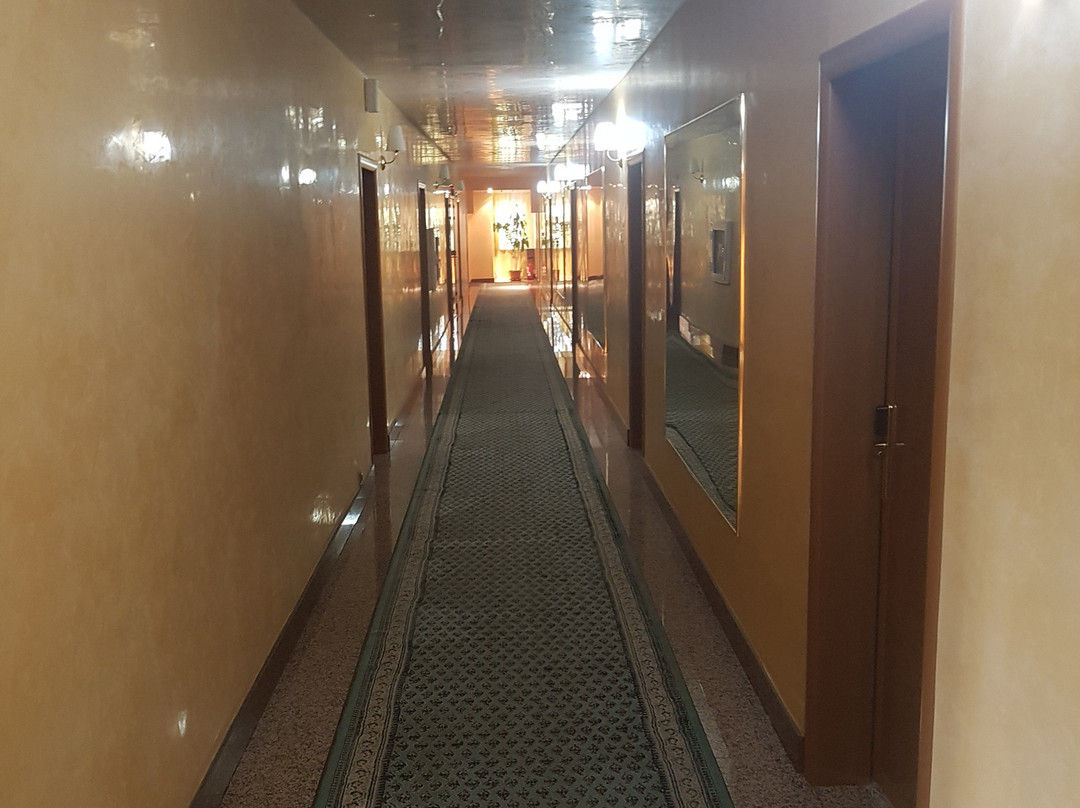Hotel Carpati主图