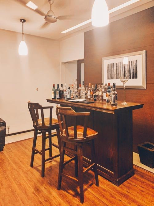 Amatra by the Ganges主图