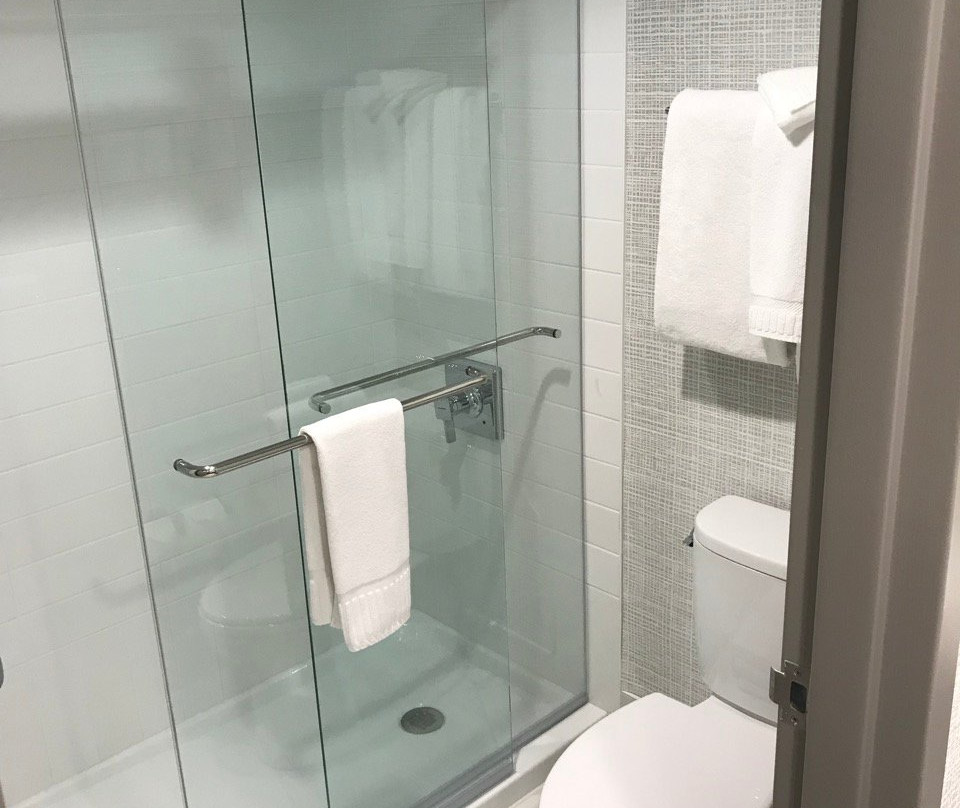 Crowne Plaza Providence-Warwick Airport by IHG主图